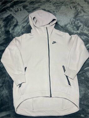 Nike Tech Fleece Women’s Light Gray Full-Zip Hooded Jacket